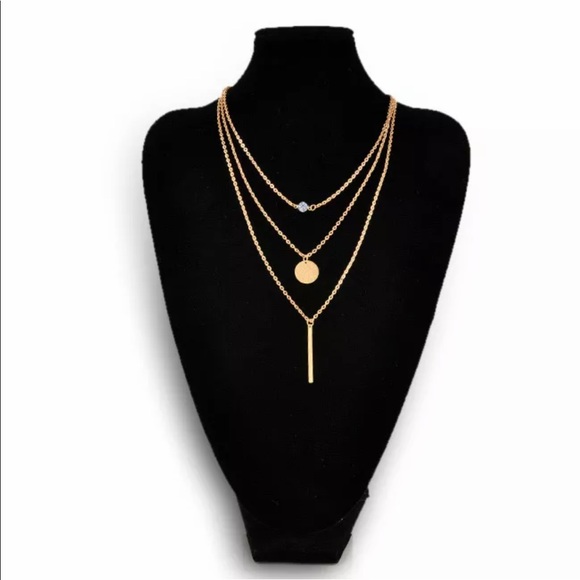 Jewelry - NWT Gold three strand geometric charms necklace